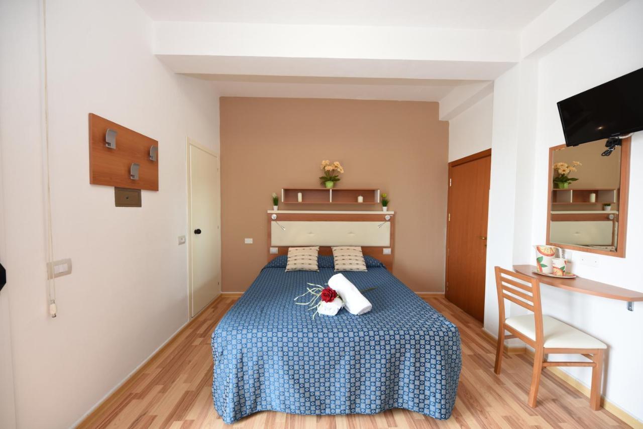 Miramare Inn Hotel Маротта Экстерьер фото
