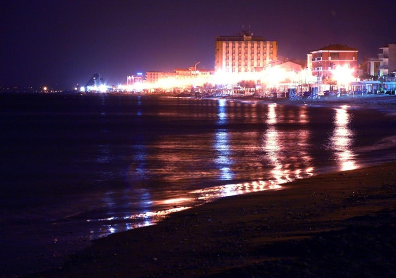 Miramare Inn Hotel Маротта Экстерьер фото